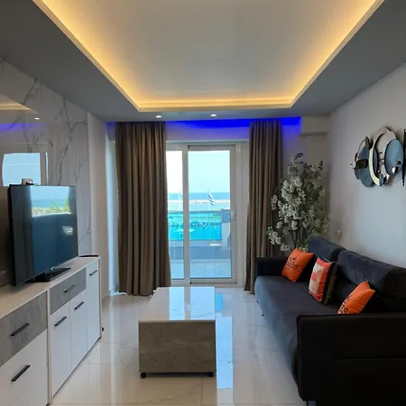 Sea View Port Katerini 아파트 *